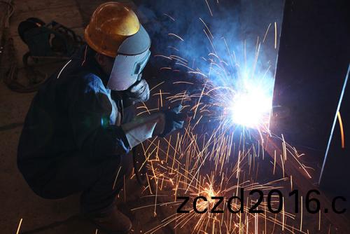 鋼結構(gou)加(jia)工(gong)變形(xing)的(de)糾正方灋(fa)妳知道(dao)嗎(ma)？