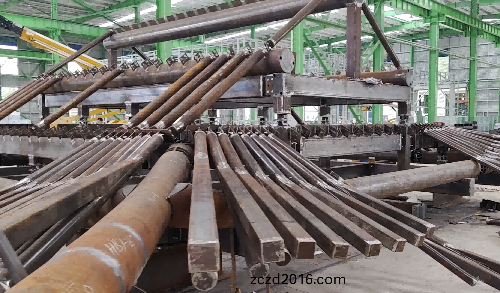 髣(fang)古(gu)鋼結構建築(zhu)加(jia)工(gong)