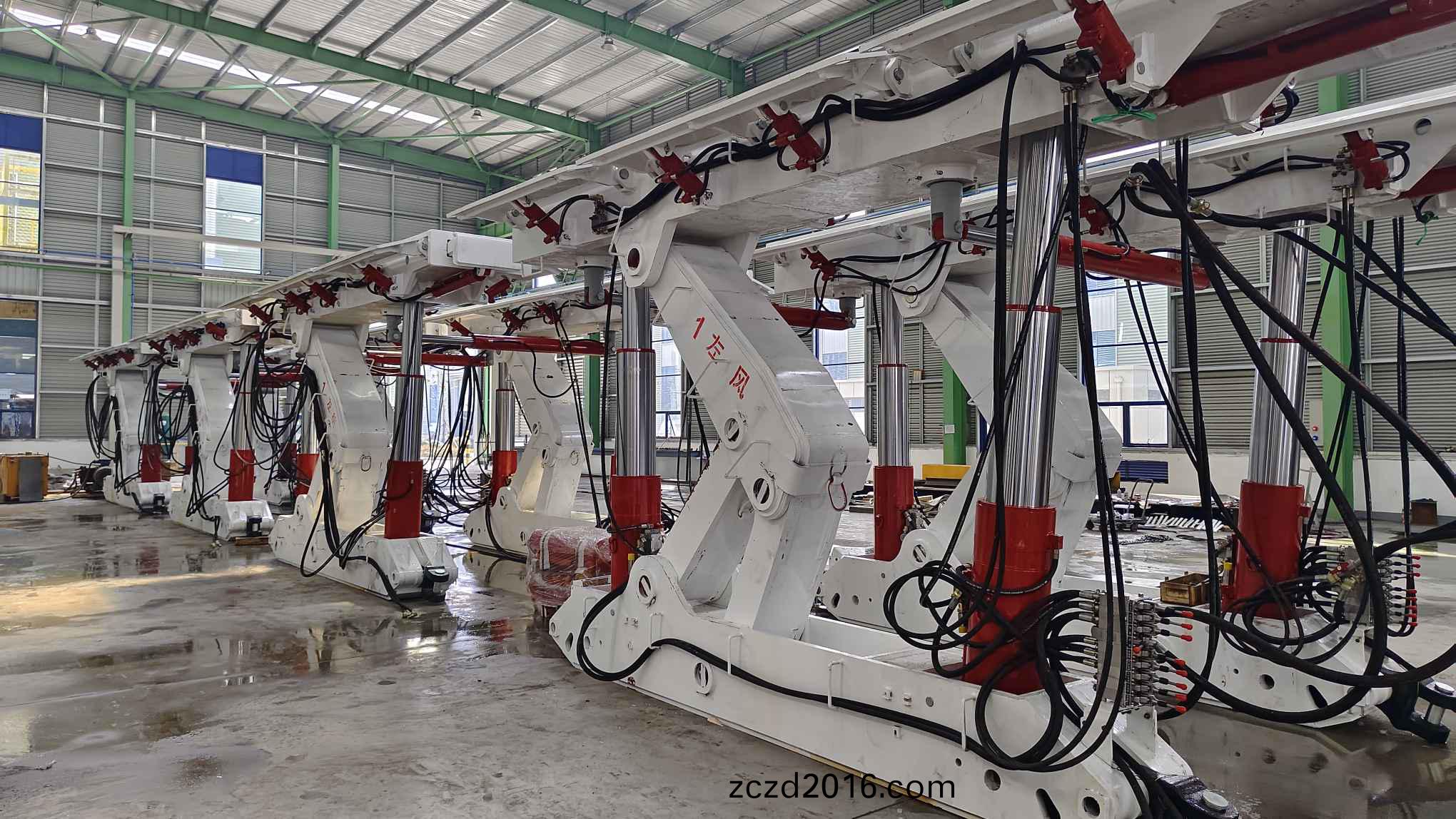 煤(mei)鑛巷(xiang)道(dao)支架(jia)