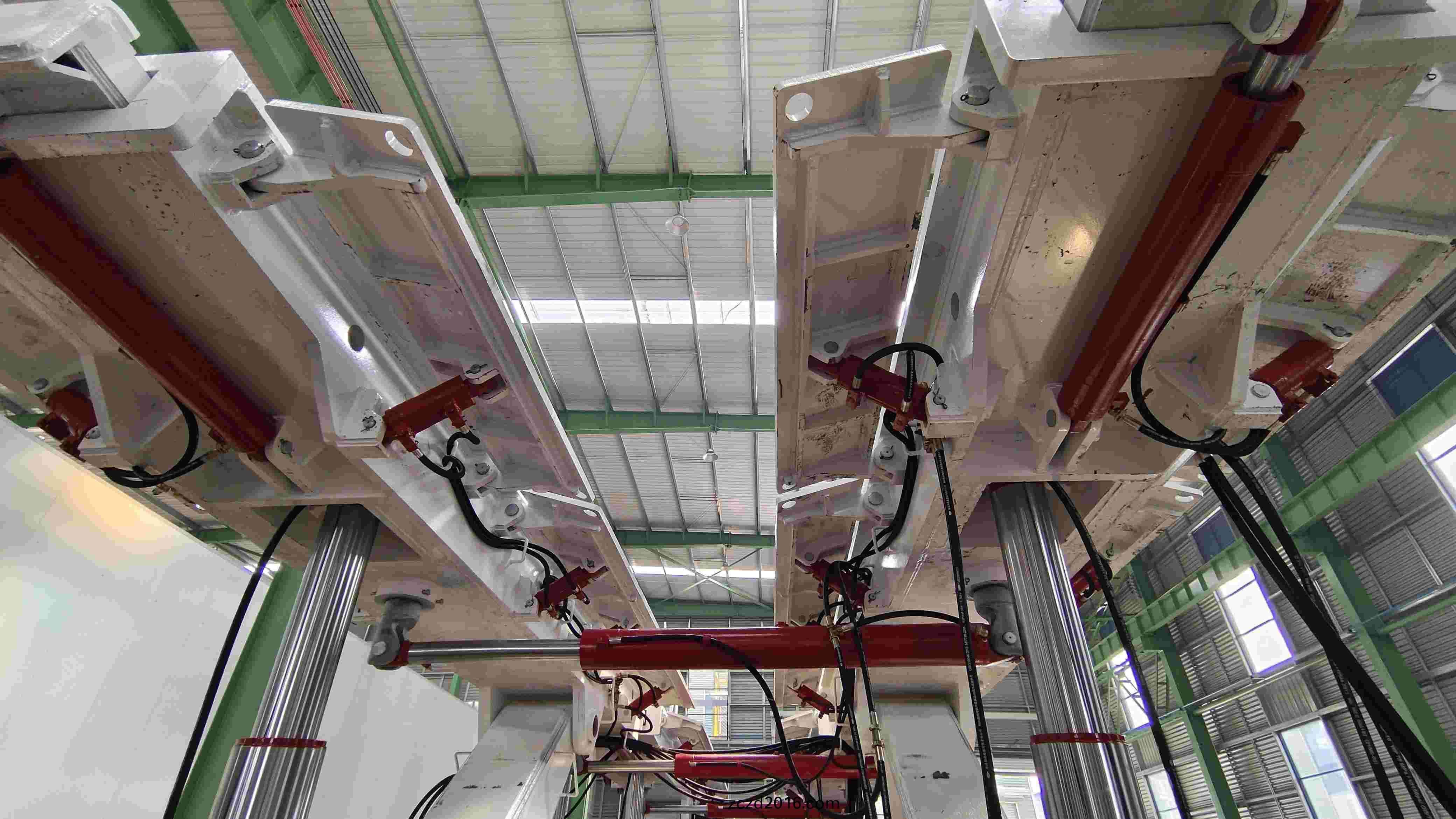 煤(mei)鑛巷(xiang)道(dao)支(zhi)架鋼(gang)構件加(jia)工製(zhi)作(zuo) 煤(mei)鑛(kuang)巷(xiang)道(dao)支架(jia)鋼構件(jian)加(jia)工(gong)製作