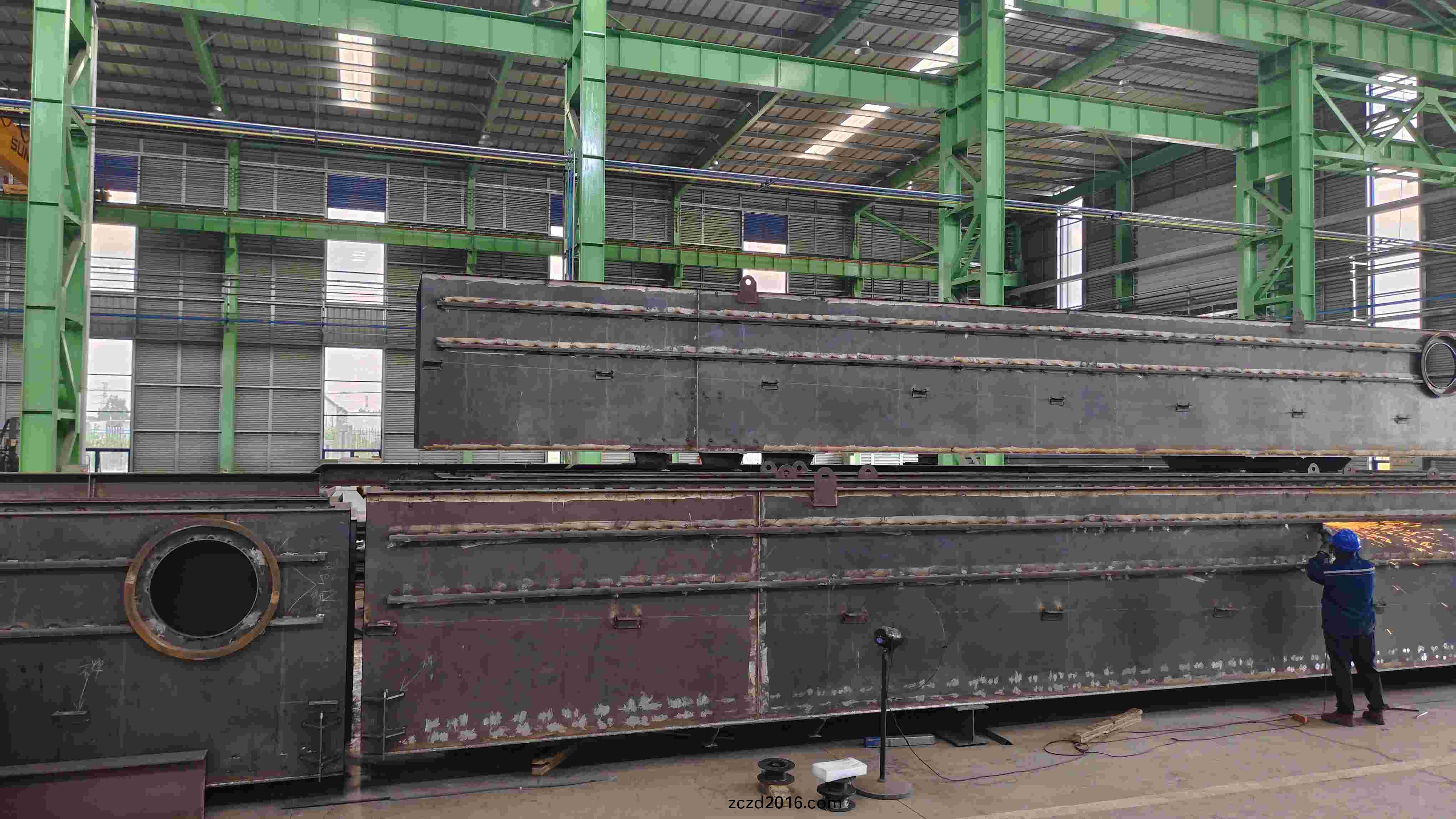 電(dian)除塵器鋼構(gou)件加(jia)工(gong)