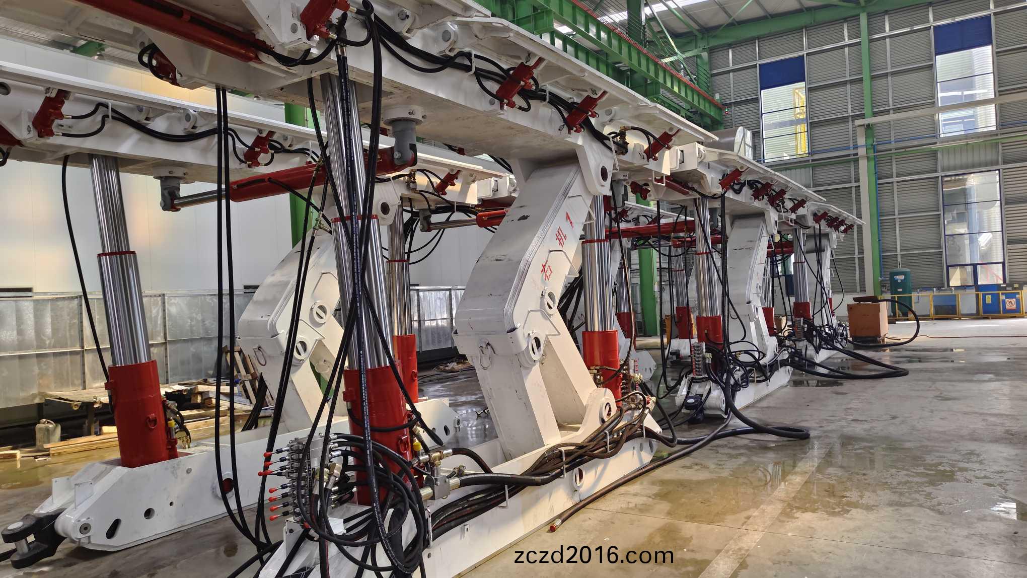 煤鑛巷(xiang)道(dao)支(zhi)架鋼(gang)構(gou)件(jian)加(jia)工製(zhi)作(zuo) 煤鑛巷道支(zhi)架鋼構(gou)件加工(gong)製作(zuo)