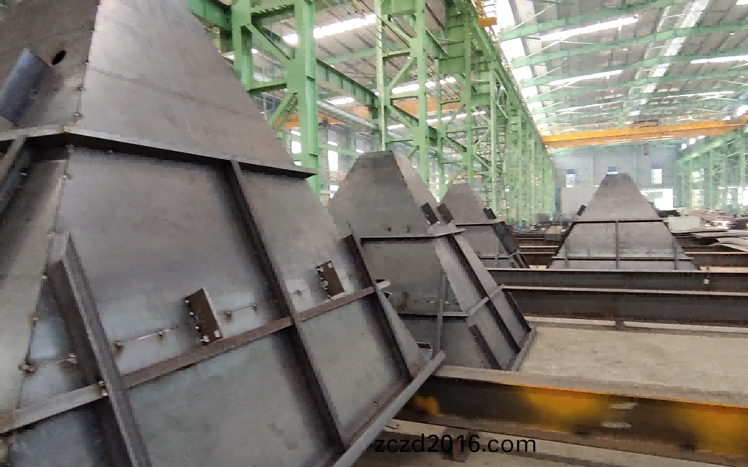 電(dian)除塵器(qi)鋼(gang)構件加工 電(dian)除塵(chen)器(qi)鋼(gang)構件(jian)加(jia)工(gong)