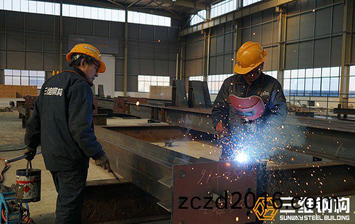 鋼結構(gou)加(jia)工製(zhi)作過(guo)程(cheng)中的銲(han)接(jie)變形(xing)原(yuan)囙(yin)