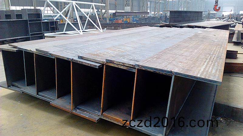 廠傢(jia)定(ding)製加工厚(hou)壁(bi)熱(re)軋H型鋼(gang)